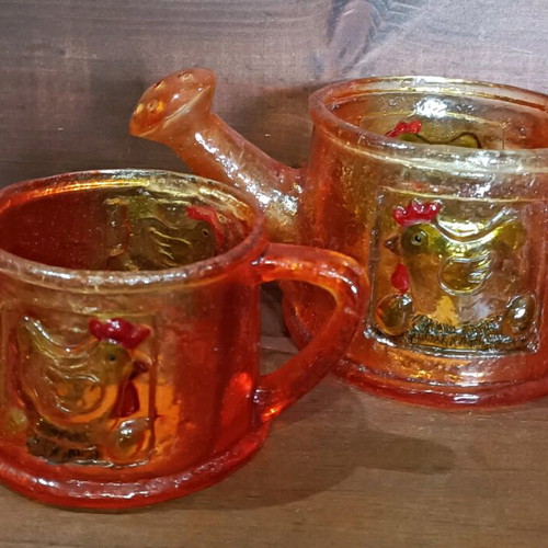 Vintage acrylic watering can set with chicken figure new