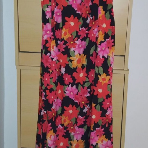 Long backless dress like new, size M-L, with crossed back design