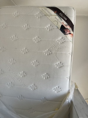 Matt Royal mattress like new 90 x 200 cm