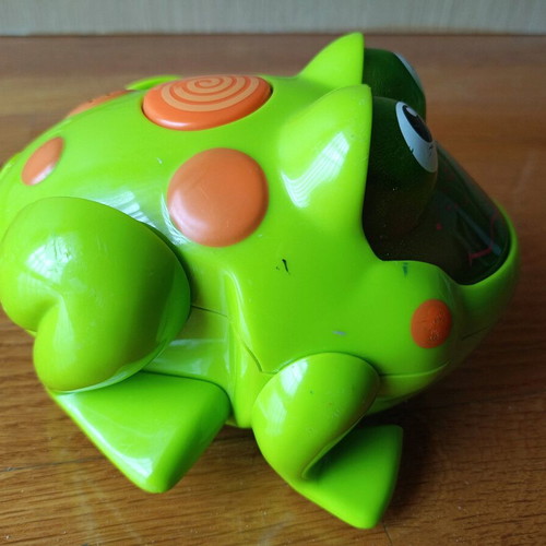 Chicco baby toy frog without batteries, sound and light