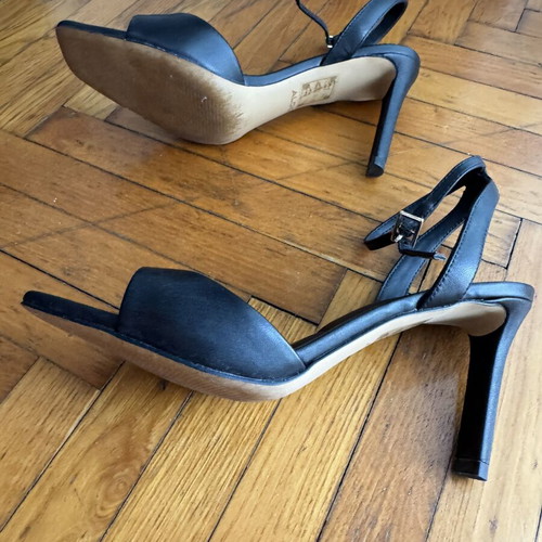 Aldo black sandals like new with heel size 39