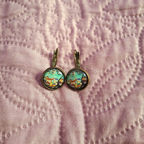 Handmade earrings with resin glass, like new, colorful