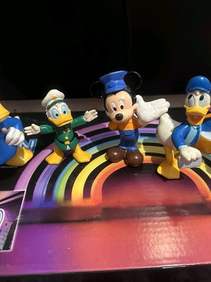 Disney figures used Mickey, Minnie, Donald