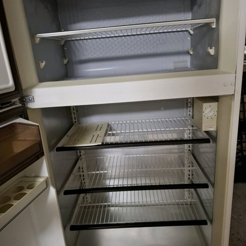 Refrigerator used 152x70x60 cm