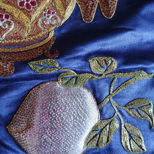 Vintage handmade silk Chinese embroidery like new