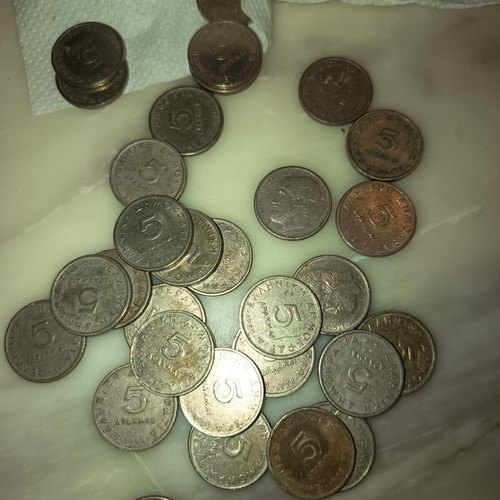 Δραχμές σαν καινούργιες, 82 τεμάχια 5 δραχμών με Αριστοτέλη, συν 30 συλλεκτικές