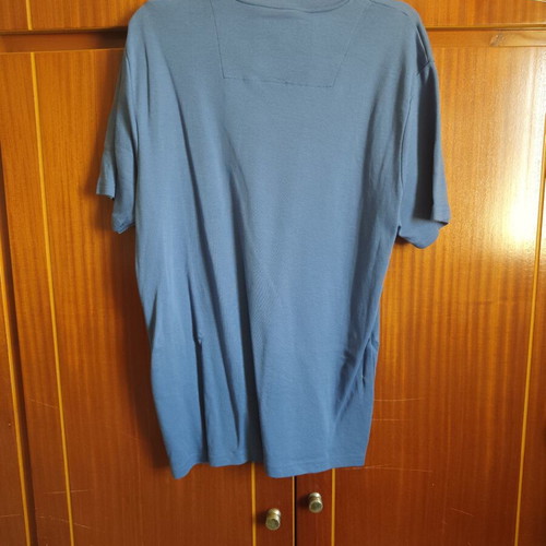T-shirt medium blue, new