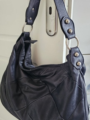 Berge shoulder bag used, leather, black