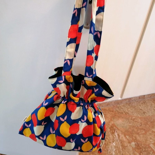 Shoulder bag with lemons and matching notebook new
