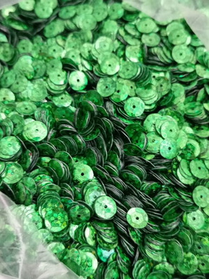Green shiny sequins 50g new