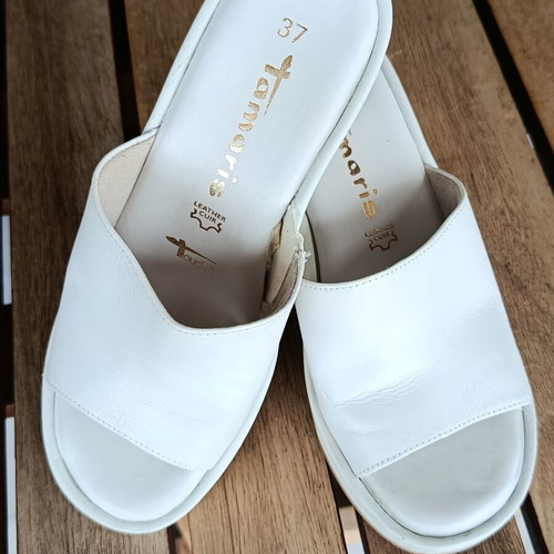 Tamaris white leather mules size 37 like new with Touch it comfort