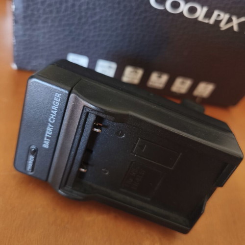 Sony Cyber shot DSC-HX400V camera for parts
