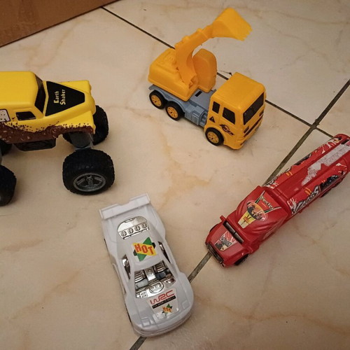 Plastic toy cars used set without excavator