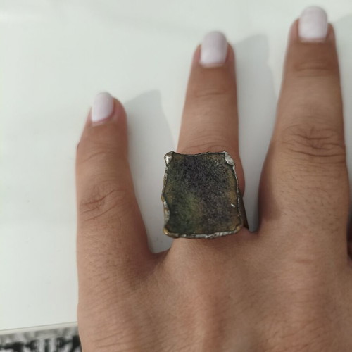 Vintage statement ring with raw Moldavite adjustable size like new