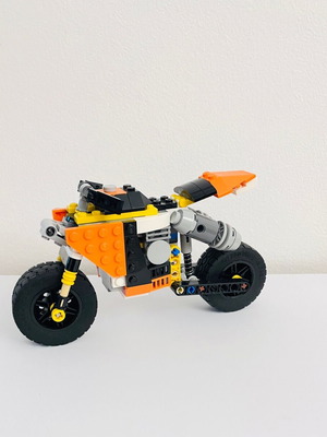 Lego Creator 31059 Sunset Street Bike 3-in-1 like new