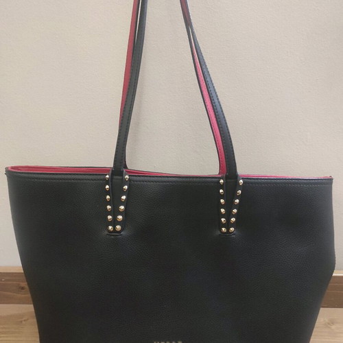 Verde women's bag like new, black red