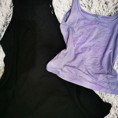 Blouses like new, lace and snake print pack