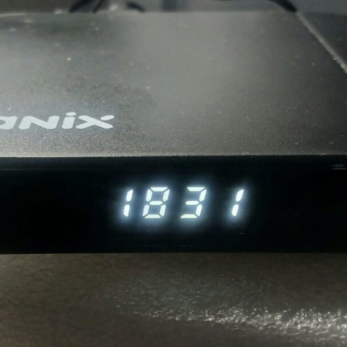 Tanix W2 Android TV Box new 2GB RAM 16GB storage
