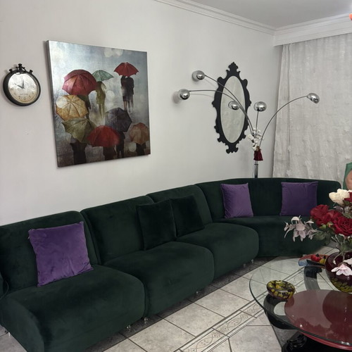 Corner sofa like new with new fabric