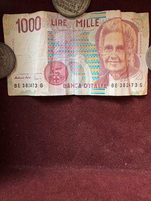 1000 lire thousand banknote used, rare October 3, 1990