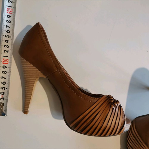 Paolo Bocelli pumps new, brown, size 39