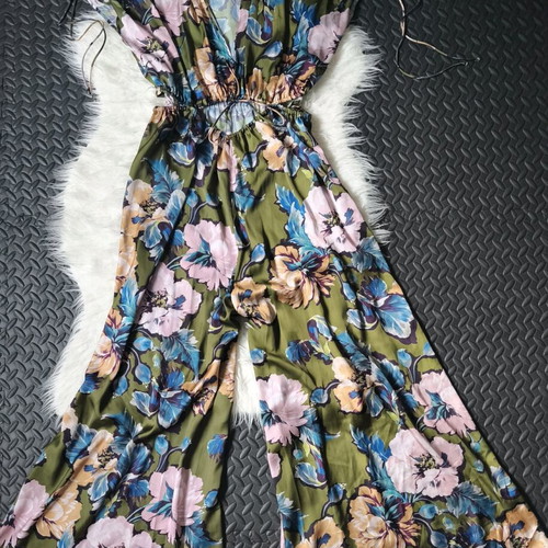 Zara floral satin jumpsuit size S like new
