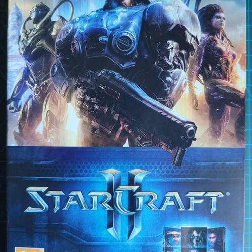 Starcraft II Battle Chest for PC like new without CD key