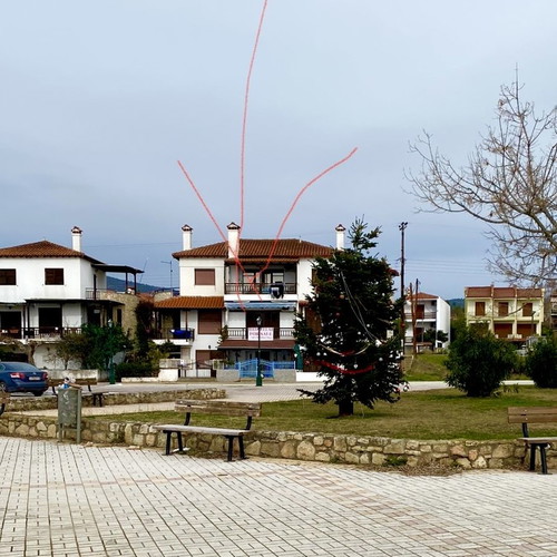 Μεζονέτα 120 τ.μ. επιπλωμένη με τζάκι και κήπο στη Χαλκιδική