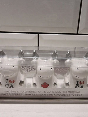 Moose I LOVE CA salt and pepper set with toothpick holder new