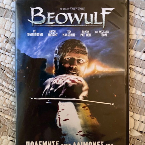 Beowulf DVD like new with subtitles, directed by Robert Zemeckis