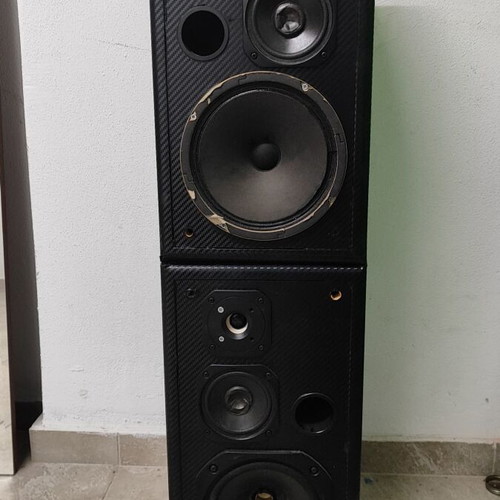 Technics SB-CS70 3-way speakers used with carbon look