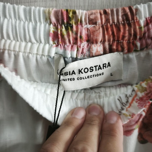 Vassia Kostara maxi skirt new, size large, white and red