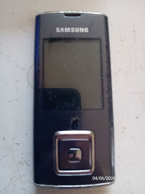Samsung SGH-J600 mobile phone used for spare parts
