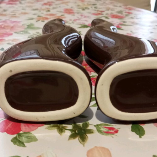 Ceramic candlesticks set like new, brown color