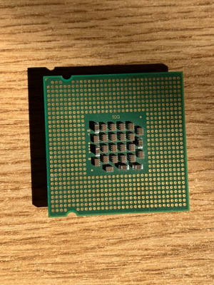 Intel Pentium 4 processor used, model 630, socket 775