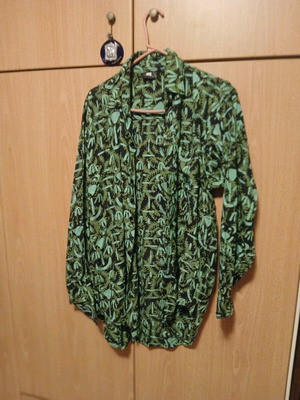 New Wave men's casual shirt with thin fabric, like new, green and black