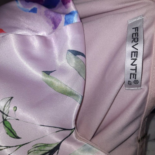 Women's satin dress like new, pink with colorful print
