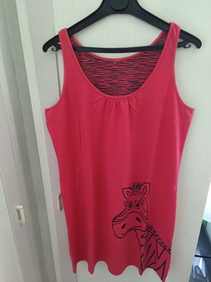 Nightdress mako red size M like new