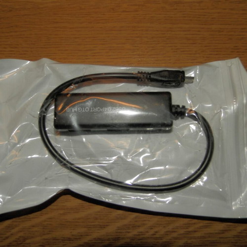 MicroUSB USB 2.0 4-Port OTG Hub like new with MicroUSB to Type-C adaptor gift
