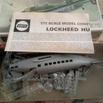Lockheed Hudson 1:72 model airplane new, complete
