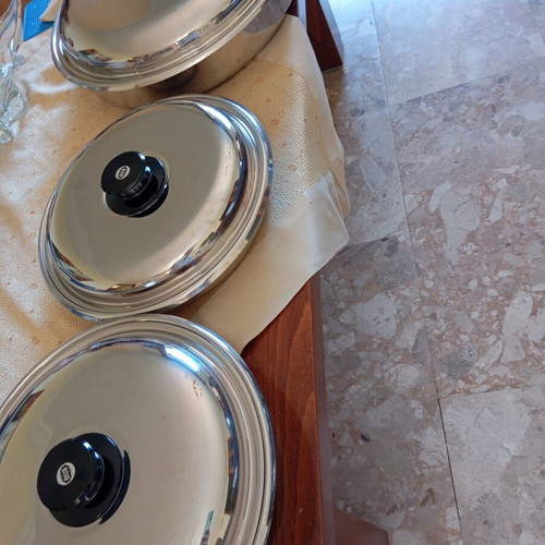 AMC cookware set of 3 stainless steel pots like new