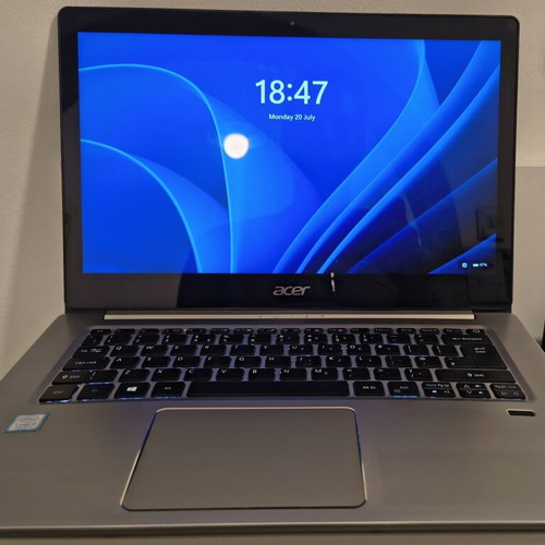 Acer Swift 3 SF314-52 i5-8250U laptop used, 8GB RAM, 256GB SSD