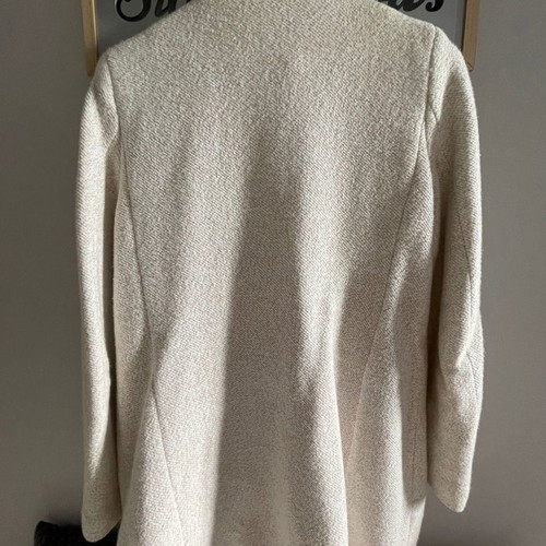 Stradivarius coat used size M, beige, slim fit, missing one button