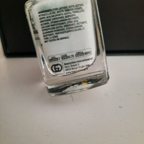 Calcium nail polish like new