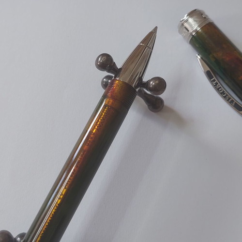 Visconti Van Gogh pen used with case