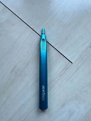 Colgate Keep toothbrush used, metal handle without brush