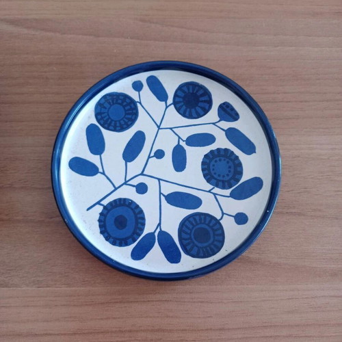 Ceramic bowl blue with painted sunflowers and Melitta base like new