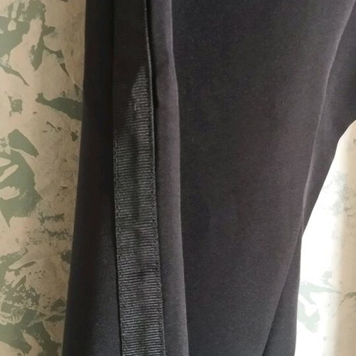 Black elastic pants Please new, size L