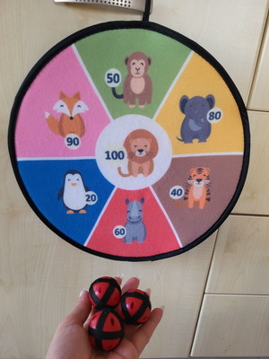 Target game with 3 balls