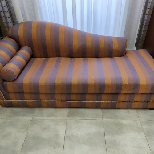 Recliner like new, Italian design, special construction